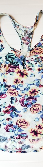 Nollie‎ Racerback Floral Tank Top XS - Picture 3 of 4